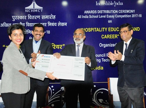 minister of tourism awarded to the winners