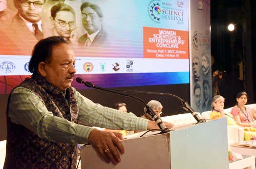 dr. harsh vardhan addressing