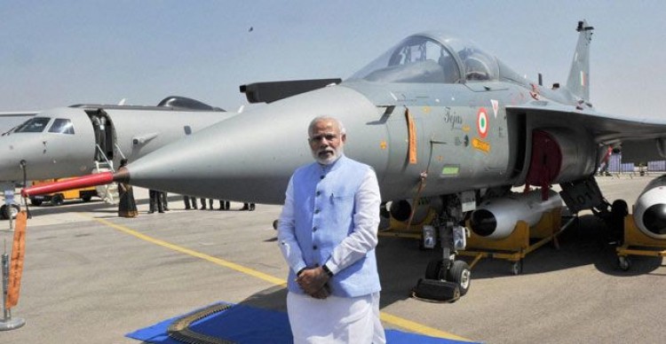 pm narendra modi in aero india 2015