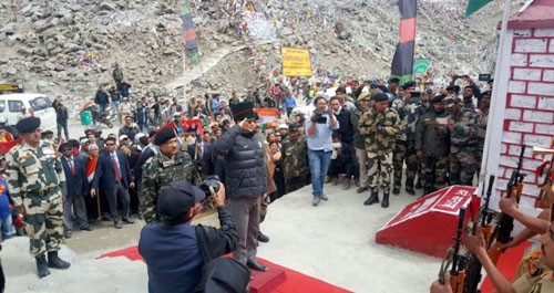 kiren rijiju at the itbp headquarters