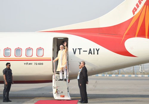 prime minister narendra modi leaves for nepal