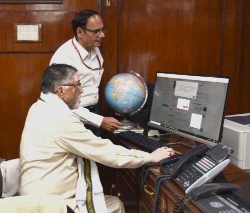 minister of state for labor and employment launches twitter handle