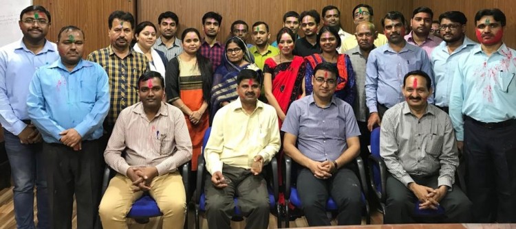 holi meet celebrations celebrated at lucknow gpo