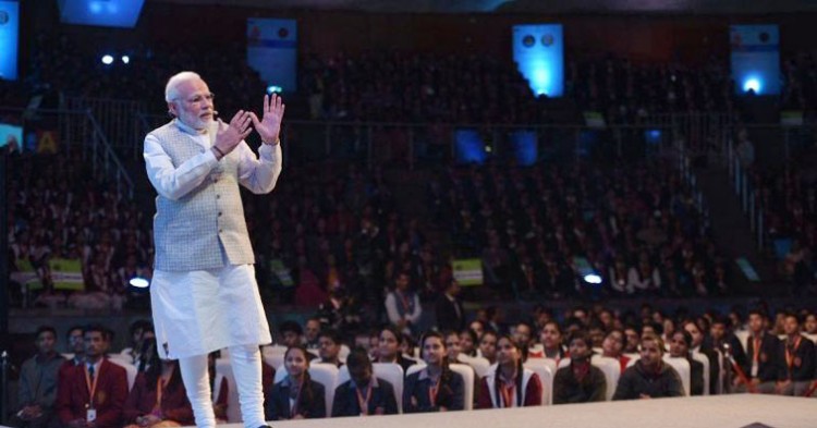 pm modi at the talkatora stadium in delhi