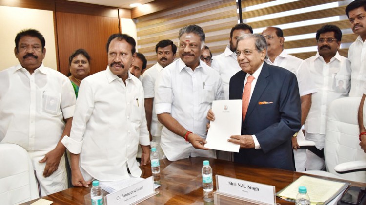 paneerselvam, memorandum presented chairman of the finance commission