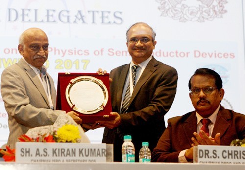 19th workshop on physics of semiconductor devices