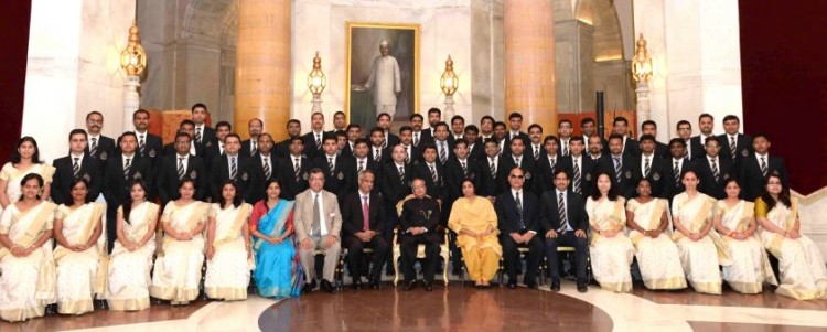 pranab mukherjee with probationers of the indian revenue service