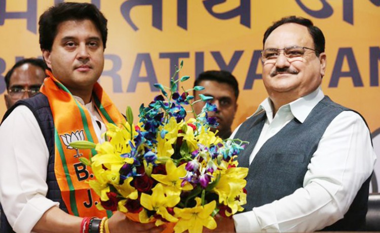 jyotiradiya scindia joins bjp in the presence of jp nadda