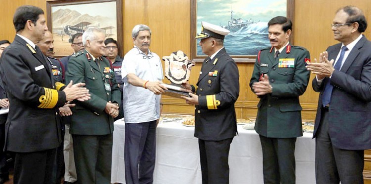 providing defense minister's trophy and citation to hospitals
