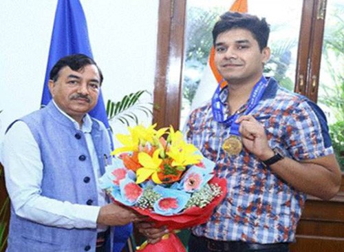 sushil chandra honored income tax inspector abhishek verma