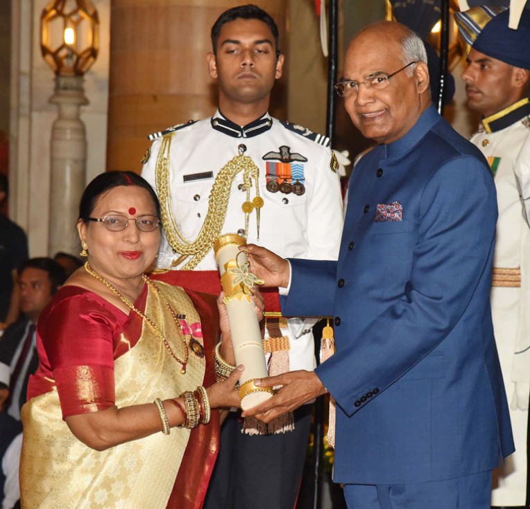 लोक गायिका शारदा सिन्हा का सम्मान