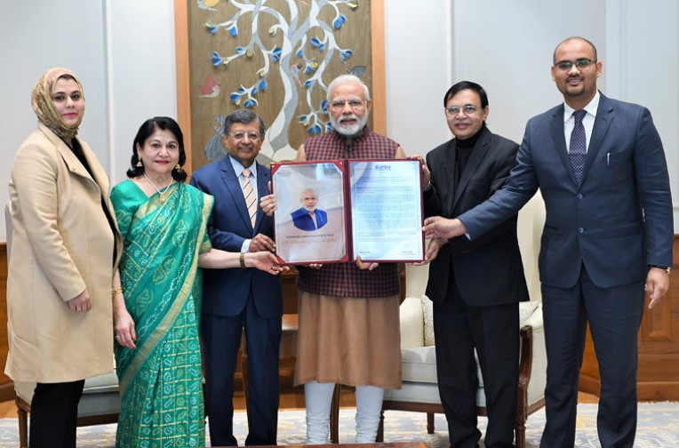 प्रधानमंत्री नरेंद्र मोदी को सम्मान