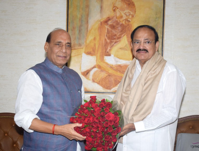 वेंकैया को जन्मदिन पर शुभकामनाएं!