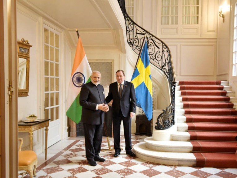 नरेंद्र मोदी स्टीफन लोफवेन से मिले