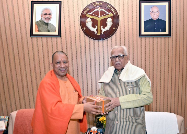 योगी से मिले राम नाईक