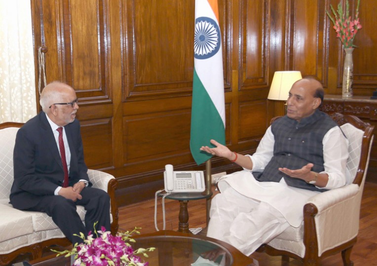 नेपाल के राजदूत की रक्षामंत्री से भेंट