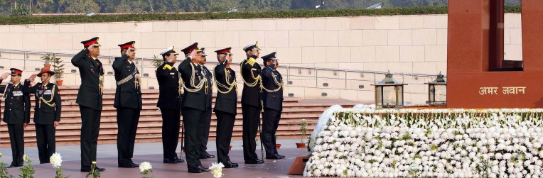 सेना दिवस पर शहीदों को श्रद्धांजलि