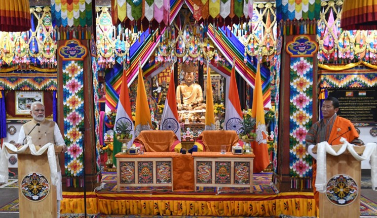 मोदी और त्सरिंग का प्रेस वक्तव्य