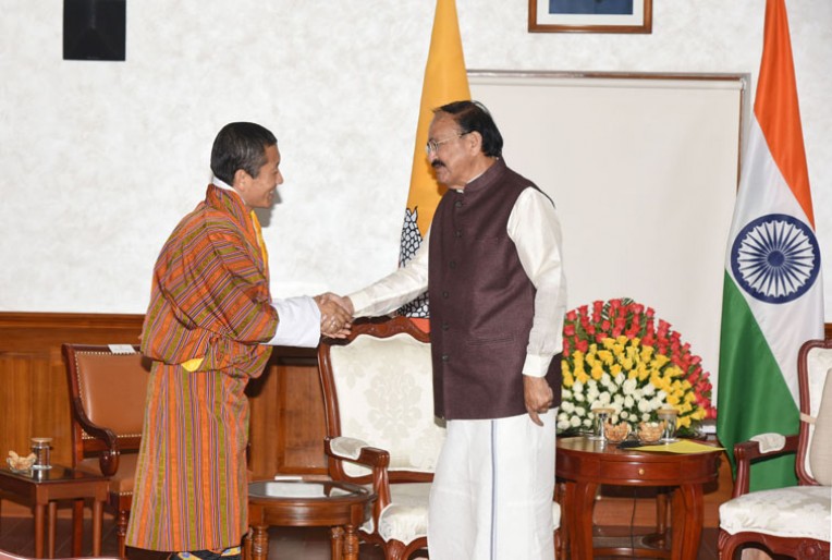 प्रधानमंत्री की उपराष्ट्रपति से भेंट