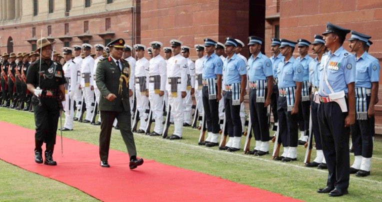 मेजर जनरल को गार्ड ऑफ ऑनर