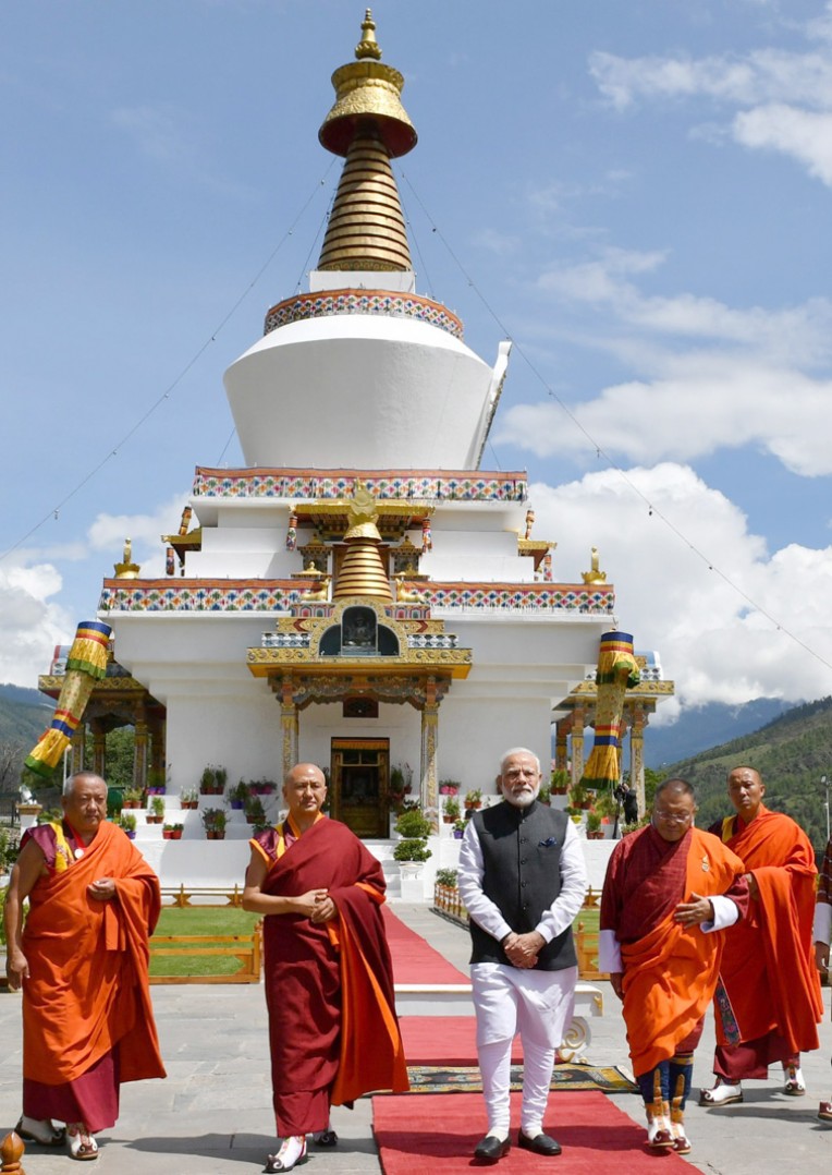 थिम्पू में राष्ट्रीय स्मारक का दौरा