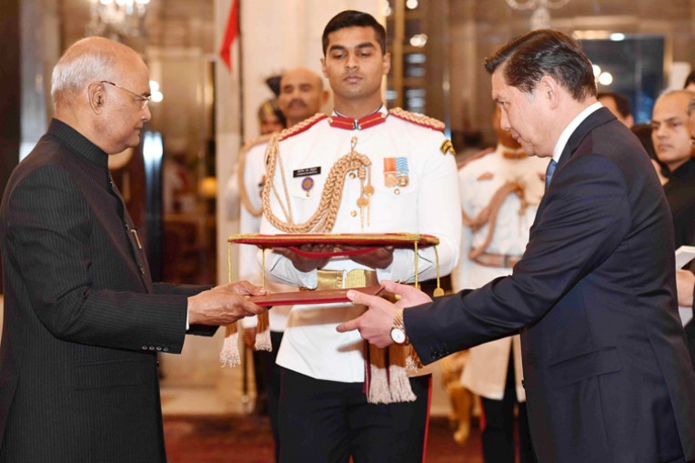 किर्गिज़ के राजदूत ने दिया परिचय