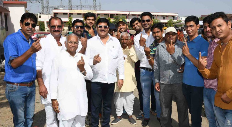 मध्य प्रदेश के इंदौर में आम चुनाव